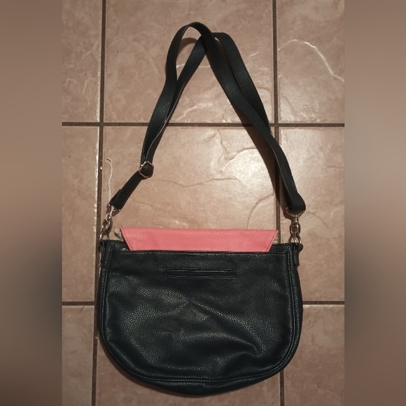 Purse - Picture 2 of 3